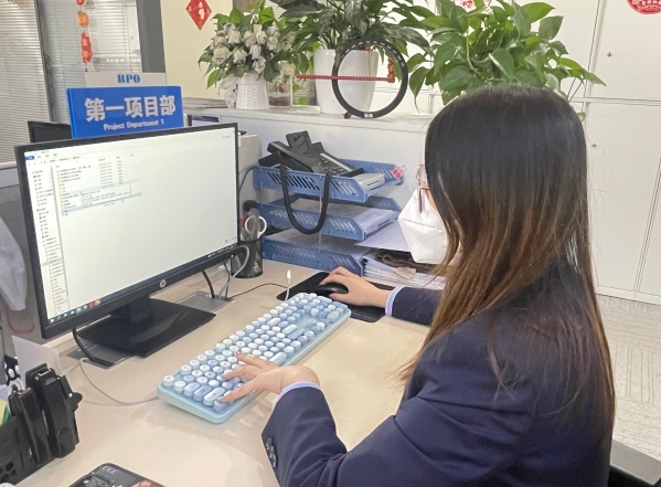 巾幗建功標(biāo)兵-北京公司-林涵2